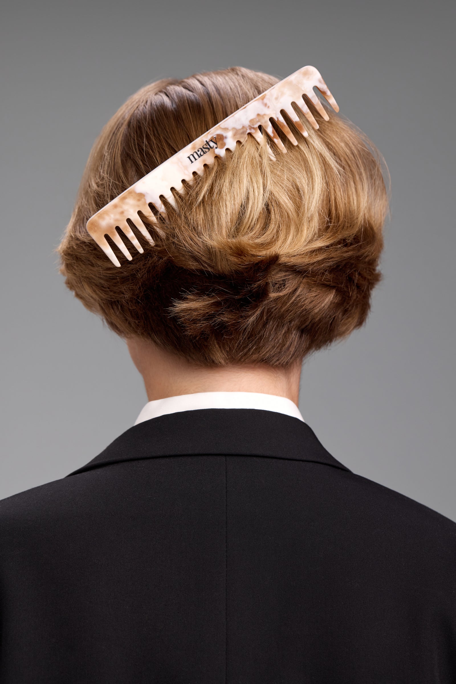 THE WET-HAIR ESSENTIAL